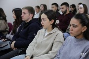 b1573be0-e704-4e64-9a5f-e5134e9470b0.jpg